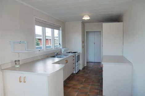 Photo of property in 21 Manu Crescent, Upper Vogeltown, New Plymouth, 4310