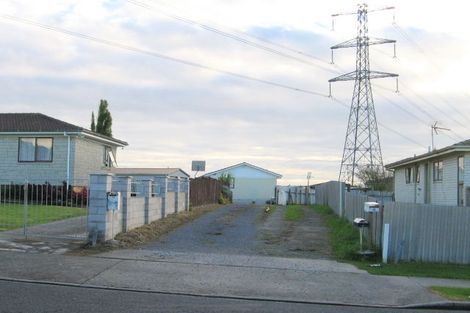 Photo of property in 13 Darnell Crescent, Clover Park, Auckland, 2019