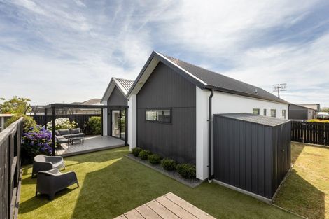 Photo of property in 1 Coolgardie Close, Papamoa, 3118