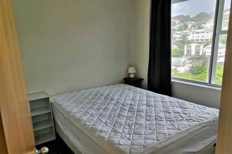 Photo of property in Terrace Tower Apartments, 10e/126 The Terrace, Wellington Central, Wellington, 6011