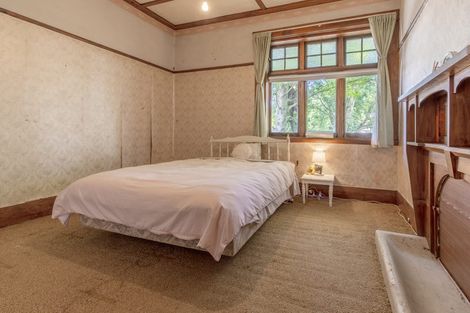 Photo of property in 1 Windsor Street, Dannevirke, 4930