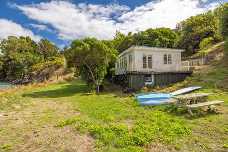 Photo of property in 20 Te Wharau Lane, Charteris Bay, Governors Bay, 8971