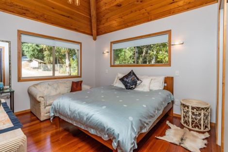 Photo of property in 467 Heatley Road, Whakapirau, Maungaturoto, 0583