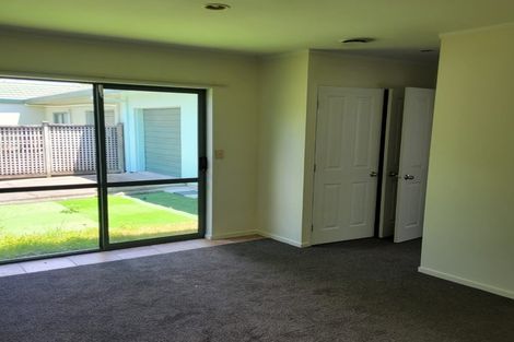 Photo of property in 7 Neta Grove, Henderson, Auckland, 0612