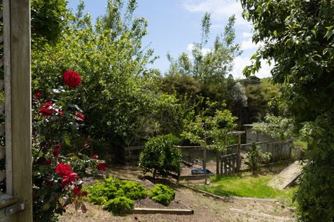 Photo of property in 1475 State Highway 16, Waimauku, 0883