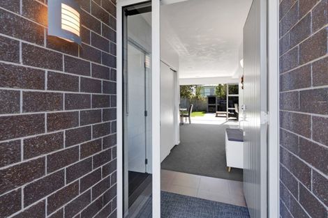 Photo of property in 77 Brooklands Road, Brooklands, New Plymouth, 4310