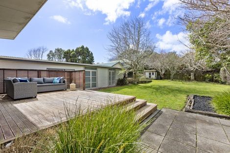 Photo of property in 121 Govett Avenue, Frankleigh Park, New Plymouth, 4310