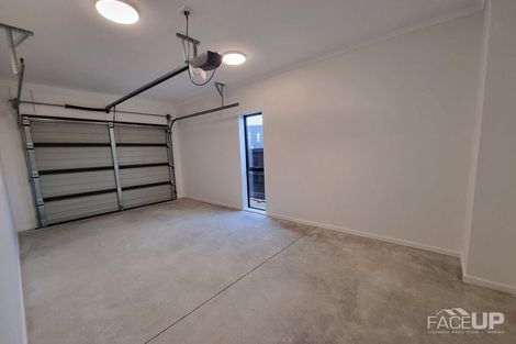 Photo of property in 2 Oma Hoiho Place, Westgate, Auckland, 0614