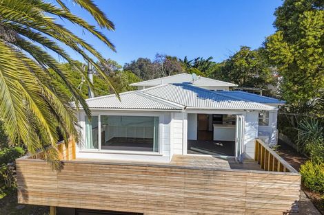 Photo of property in 23 Tui Road, Raumati Beach, Paraparaumu, 5032