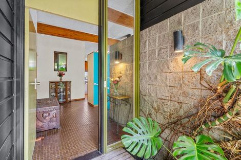 Photo of property in 57 Stanley Avenue, Milford, Auckland, 0620