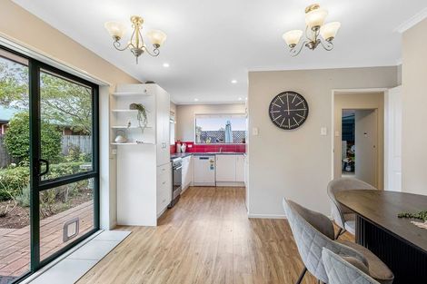 Photo of property in 17 Devon Crescent, Darfield, 7510