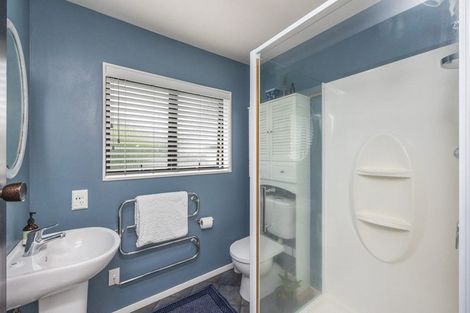Photo of property in 1 Earl Place, Hokowhitu, Palmerston North, 4410