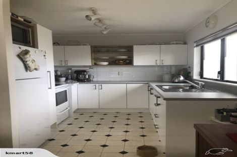 Photo of property in 2/15 Greenhill Crescent, Pakuranga, Auckland, 2010