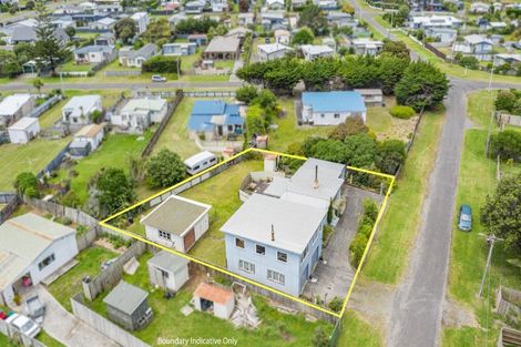 Photo of property in 5 Ngatiawa Street, Himatangi Beach, Foxton, 4891