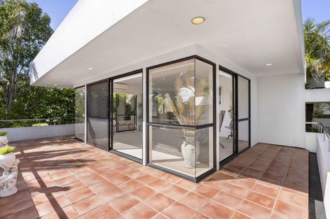 Photo of property in 15 Perendale Close, Somerville, Auckland, 2014