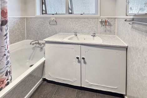 Photo of property in 30 Ruawai Road, Feilding, 4702