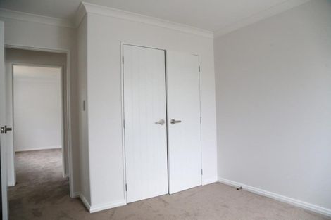 Photo of property in 4 Tawa Place, Orewa, 0931