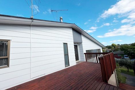 Photo of property in 13 Jenanne Place, Totara Vale, Auckland, 0629
