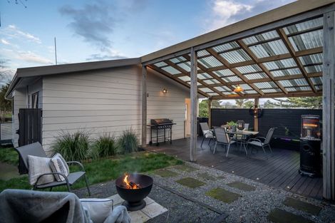 Photo of property in 2/7 Matipo Road, Te Atatu Peninsula, Auckland, 0610