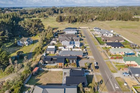 Photo of property in 14 Sandown Avenue, Himatangi Beach, Foxton, 4891