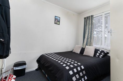 Photo of property in 27 Woodward Street East, Featherston, 5710