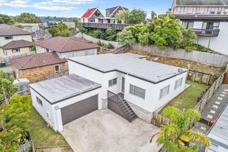 Photo of property in 11 Cityview Place, Massey, Auckland, 0614
