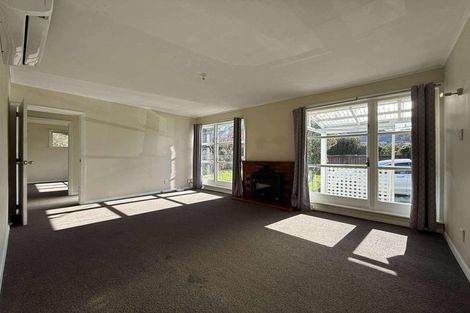 Photo of property in 27 Shakespeare Avenue, Trentham, Upper Hutt, 5018