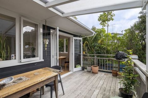 Photo of property in 3/5 Larchwood Avenue, Westmere, Auckland, 1022