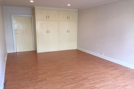 Photo of property in 2/15 Memorial Avenue, Ilam, Christchurch, 8053