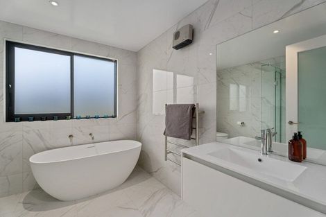 Photo of property in 64 Jacks Point Rise, Jacks Point, Queenstown, 9371