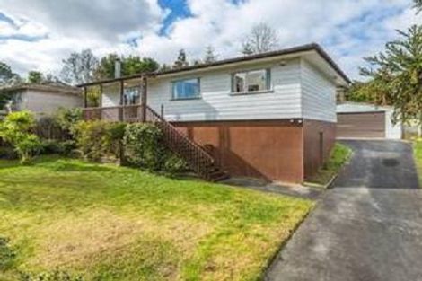 Photo of property in 7 Trengove Place, West Harbour, Auckland, 0618