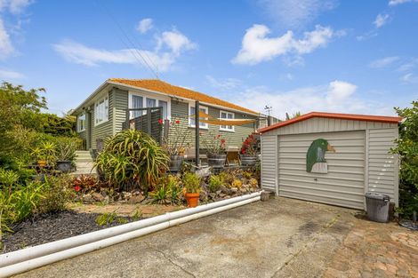 Photo of property in 9 Ambler Avenue, Glen Eden, Auckland, 0602