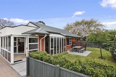 Photo of property in 27a Westburn Terrace, Burnside, Christchurch, 8041