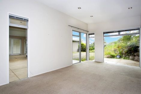 Photo of property in 58 Old Barn Road, Opaheke, Papakura, 2584
