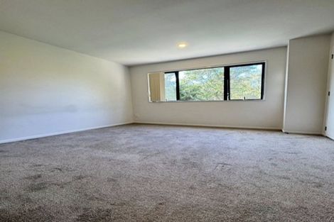 Photo of property in 83 Morihana Close, Glen Eden, 0602