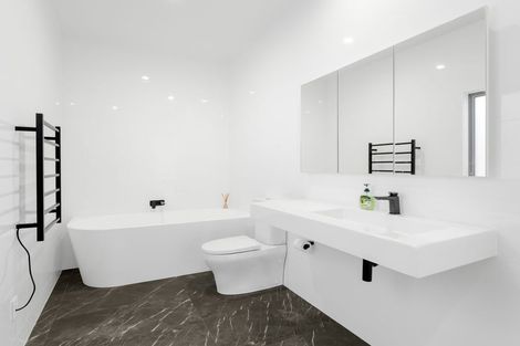 Photo of property in 47 Botanical Heights Drive, Waipahihi, Taupo, 3330