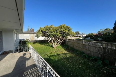 Photo of property in 1/146 Ennis Avenue, Pakuranga Heights, Auckland, 2010