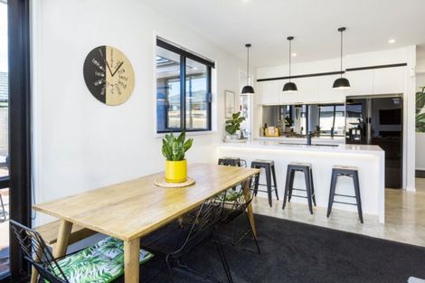 Photo of property in 17 Hopkirk Avenue, Wallaceville, Upper Hutt, 5018