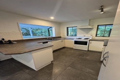 Photo of property in 81 Motu Road, Kumeu, 0891