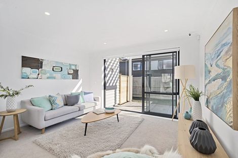 Photo of property in 16 Orford Lane, Takanini, 2112