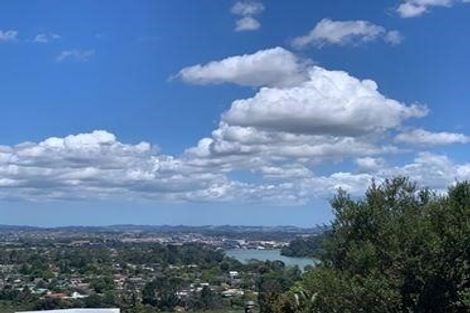 Photo of property in 2/20 Pemberton Avenue, Bayview, Auckland, 0629