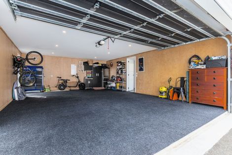 Photo of property in 94 Kotare Street, Waikanae, 5036