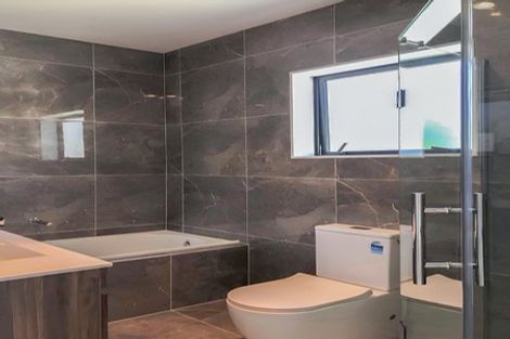 Photo of property in 3 Gamble Way, Massey, Auckland, 0614