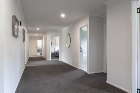 Photo of property in 1 Farley Avenue, Greytown, 5712