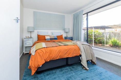 Photo of property in 6 Gladson Avenue, Sockburn, Christchurch, 8042