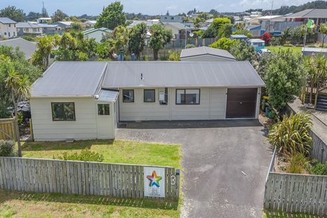 Photo of property in 3 Aranui Avenue, Waitarere Beach, Levin, 5510