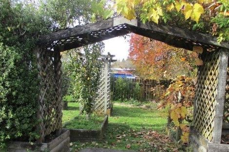 Photo of property in 74 Alison Street, Mangakakahi, Rotorua, 3015