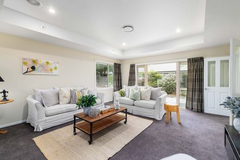 Photo of property in 14 Holbrook Way, Westmorland, Christchurch, 8025