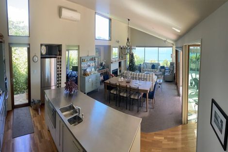 Photo of property in 22 Howard Road, Point Howard, Lower Hutt, 5013