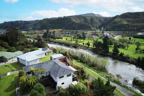 Photo of property in 56 Holborn Drive, Stokes Valley, Lower Hutt, 5019